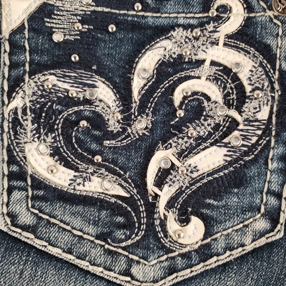 Zanadi Jeans Size 9 Distressed Embellished 30x30 - Picture 2 of 13